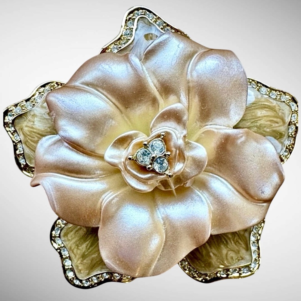 Nolan Miller Pink Peach Enamel Gardenia Flower Brooch Rhinestone Pin